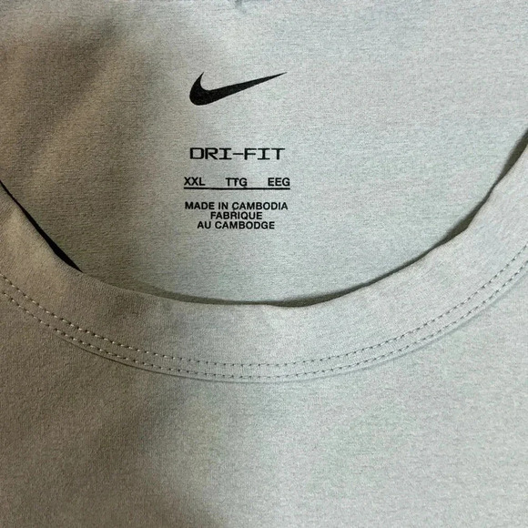 NIKE Dry Fit Tshirt - Picture 5 of 7